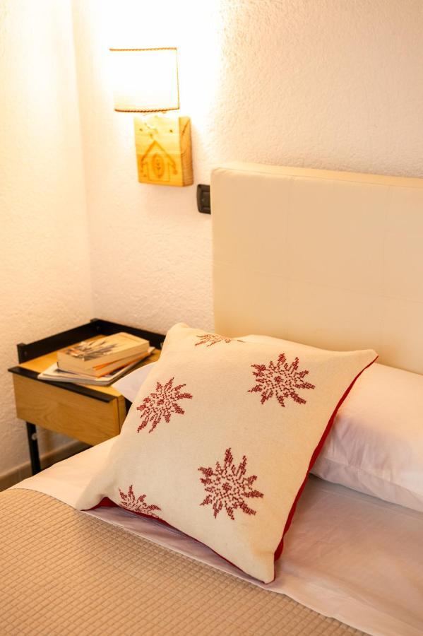 Green Mountain Lodge Oulx Esterno foto