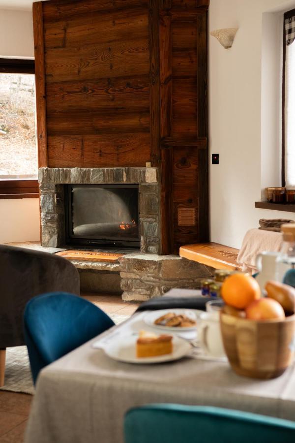 Green Mountain Lodge Oulx Esterno foto