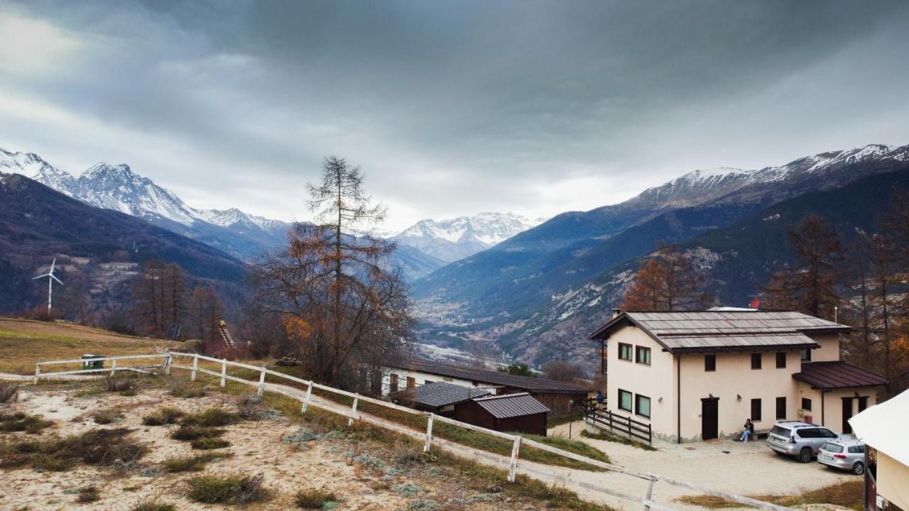 Green Mountain Lodge Oulx Esterno foto